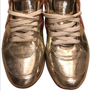 Jimmy Choo size 7, run smaller, fits size 6